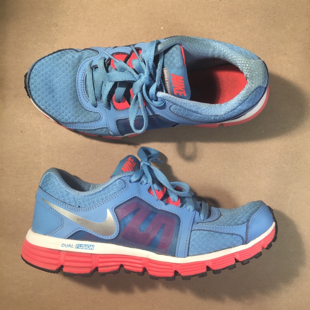 Women’s Nike Dual Fusion ST 2 Running Shoes